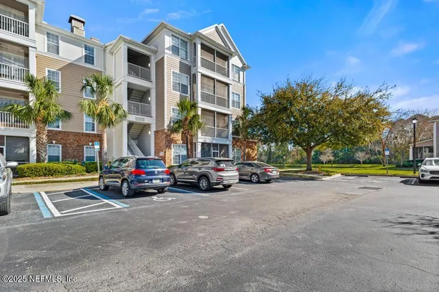$189,900 | 11251 Campfield Drive, Unit 4107, Jacksonville, FL 32256