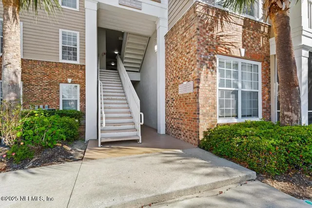 $189,900 | 11251 Campfield Drive, Unit 4107, Jacksonville, FL 32256