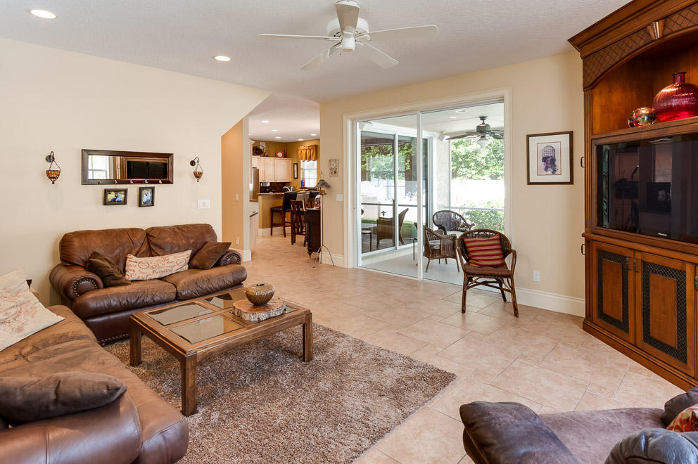 131 Faith Way Jupiter, FL 33458 - Photo 5 of 10 Family Room