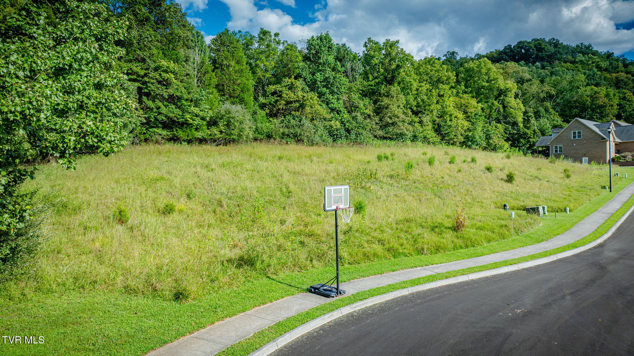 4292 Anchor Pointe, Unit 24 Kingsport, TN 37664 - Photo 4 of 14 103