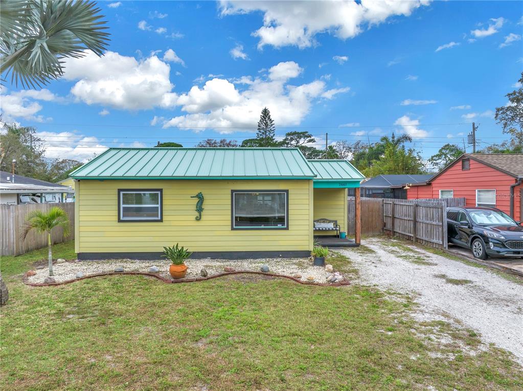 2661 Miriam St South