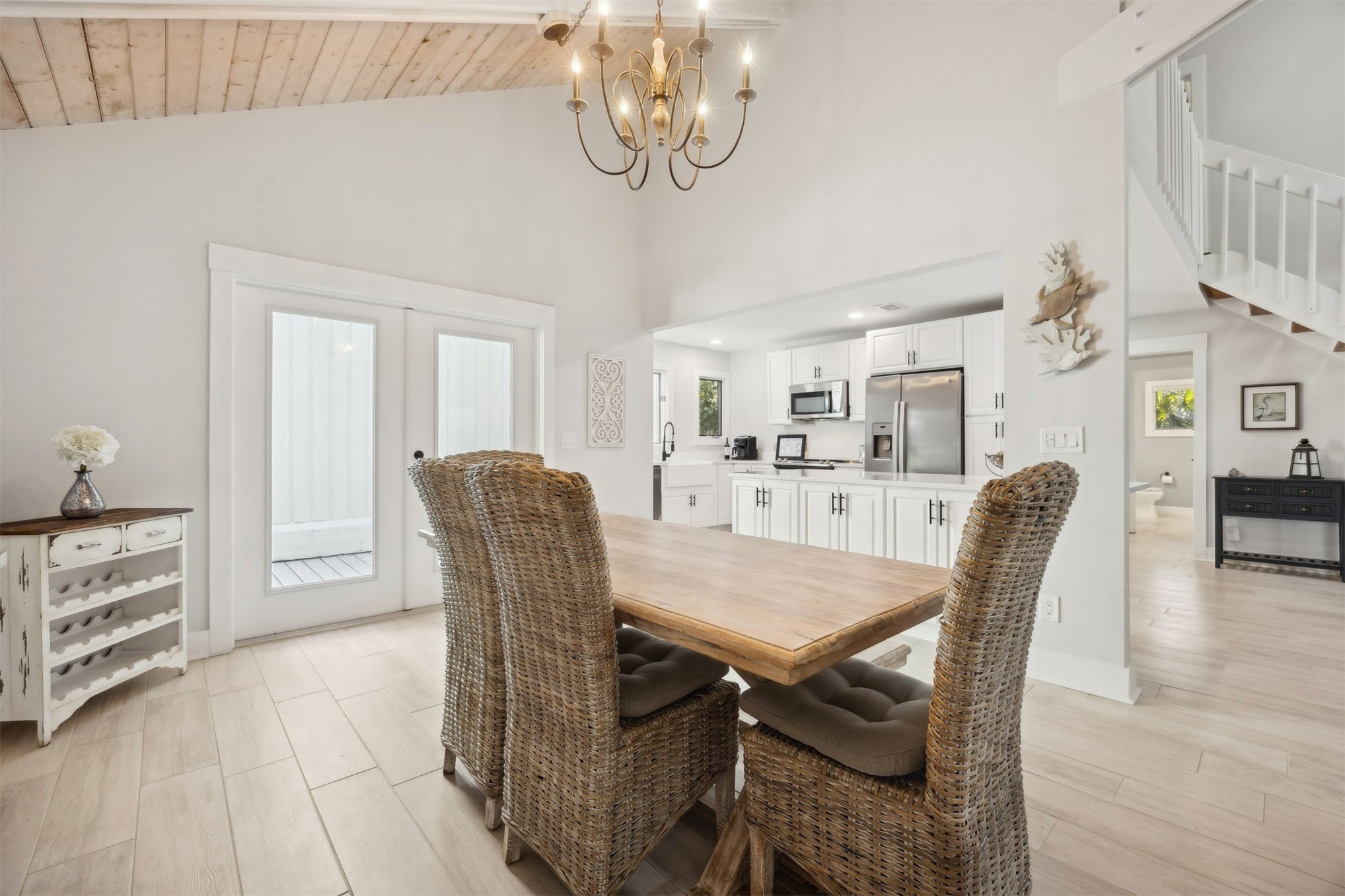 22 Beachwood Road Fernandina Beach, FL 32034 - Photo 21 of 100 a view of a dining room with furniture and wooden floor