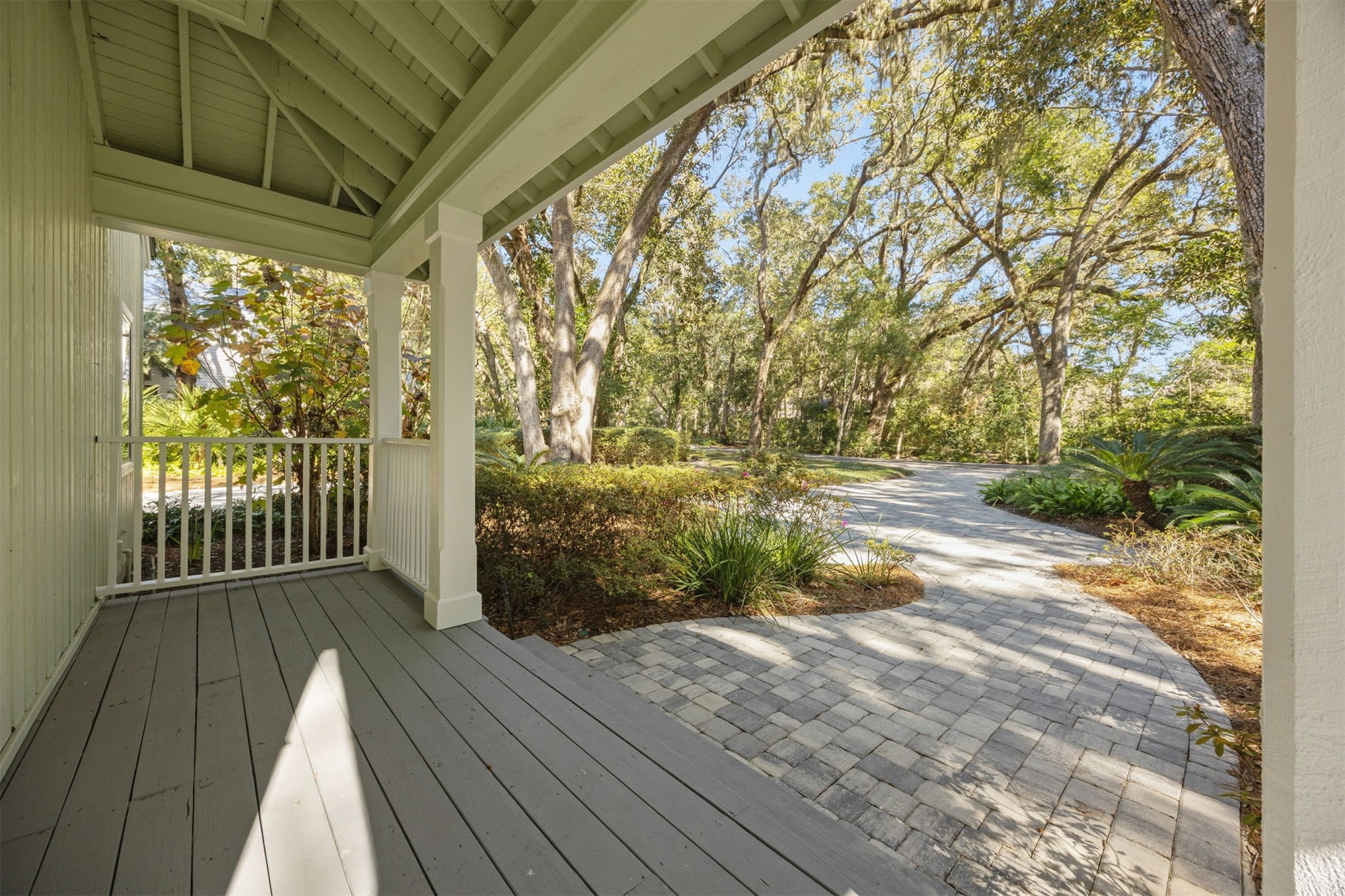 22 Beachwood Road Fernandina Beach, FL 32034 - Photo 8 of 100 a view of outdoor space with wooden floor