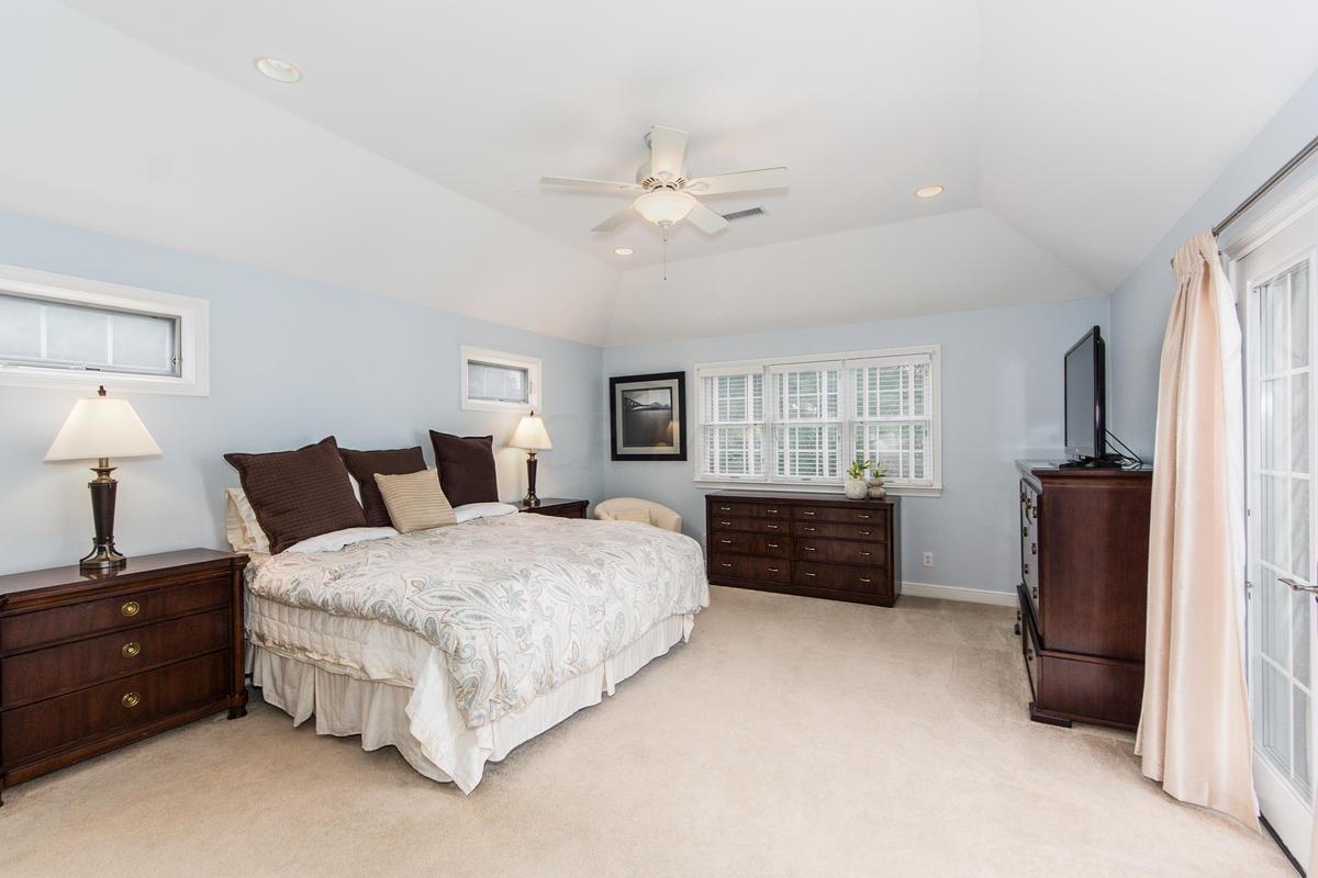 2554 Berwyn Road Columbus, OH 43221 - Photo 17 of 43