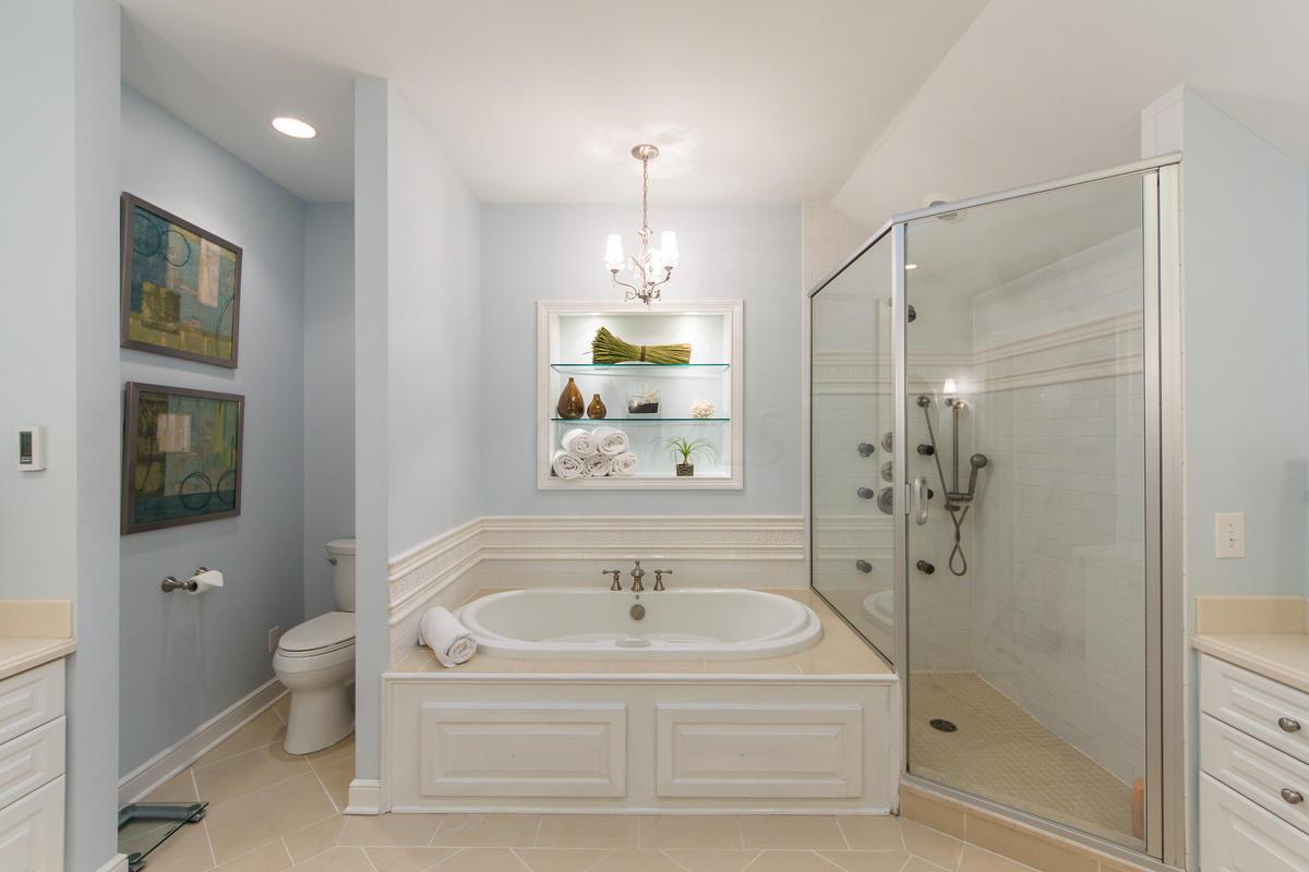 2554 Berwyn Road Columbus, OH 43221 - Photo 20 of 43