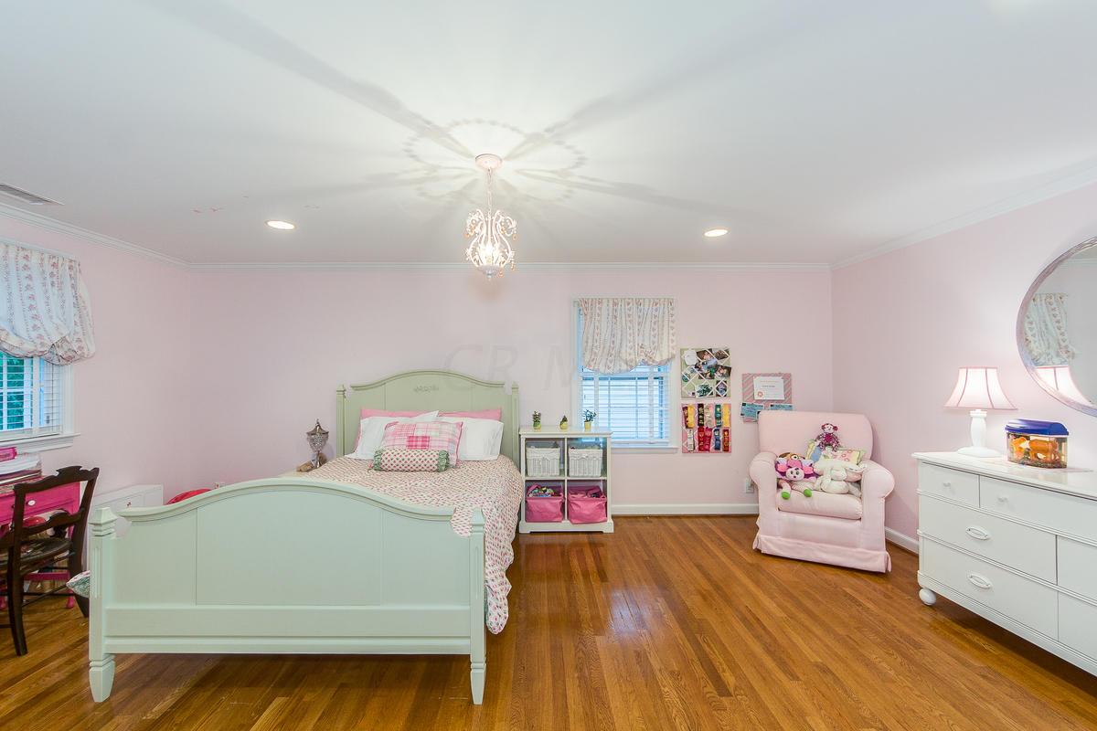 2554 Berwyn Road Columbus, OH 43221 - Photo 31 of 43