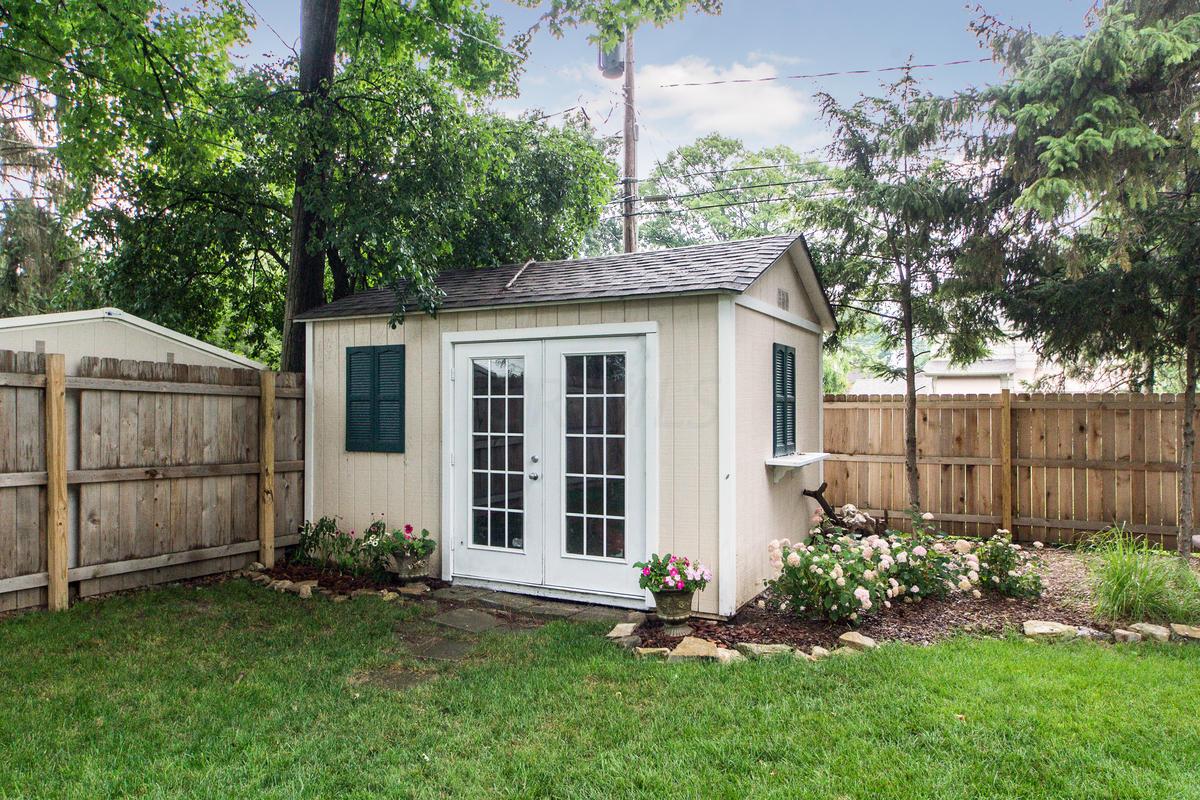 2554 Berwyn Road Columbus, OH 43221 - Photo 42 of 43