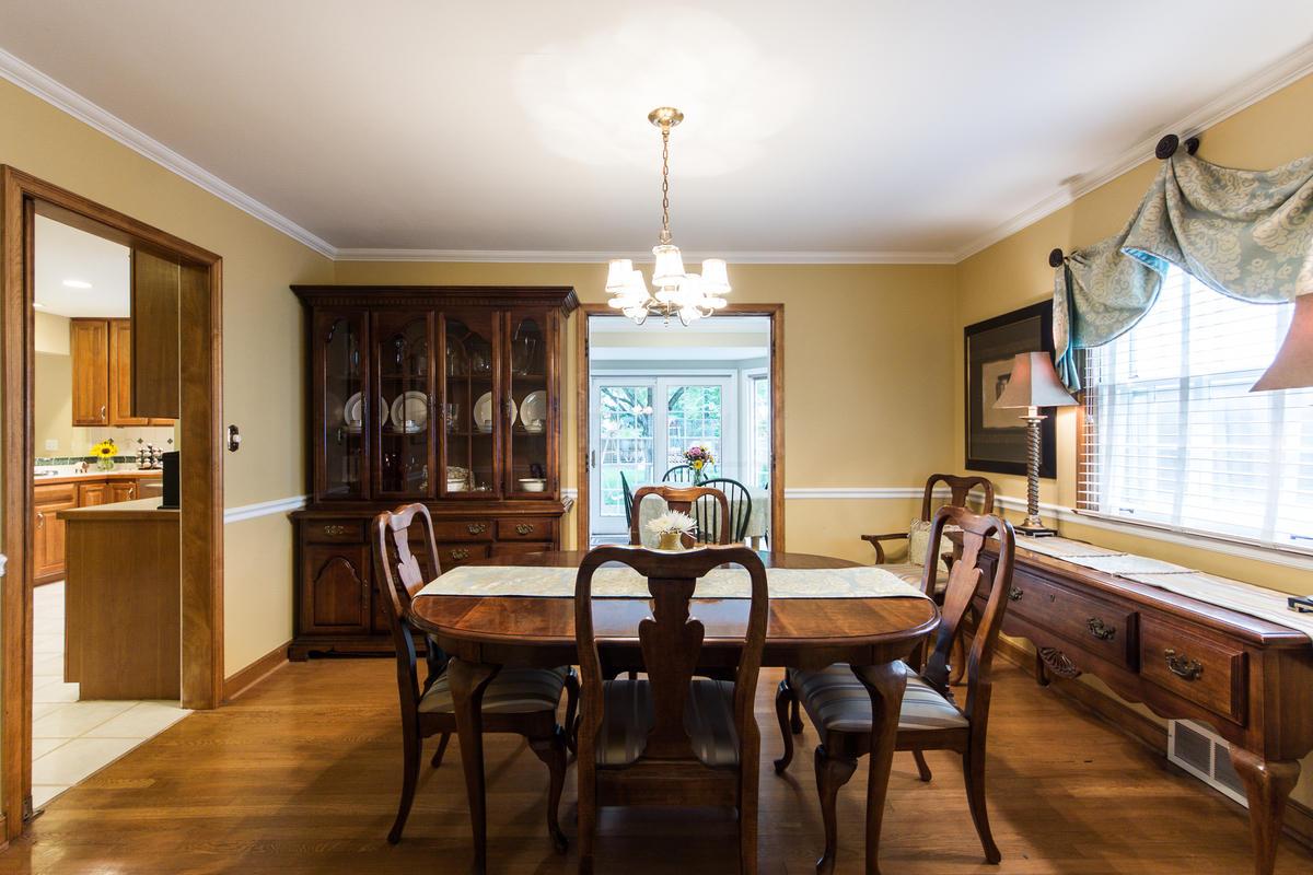 2554 Berwyn Road Columbus, OH 43221 - Photo 5 of 43