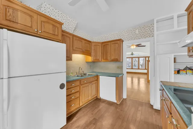 $274,900 | 909 Augusta Street, Racine, WI 53402