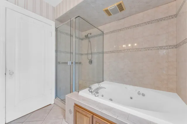 $274,900 | 909 Augusta Street, Racine, WI 53402