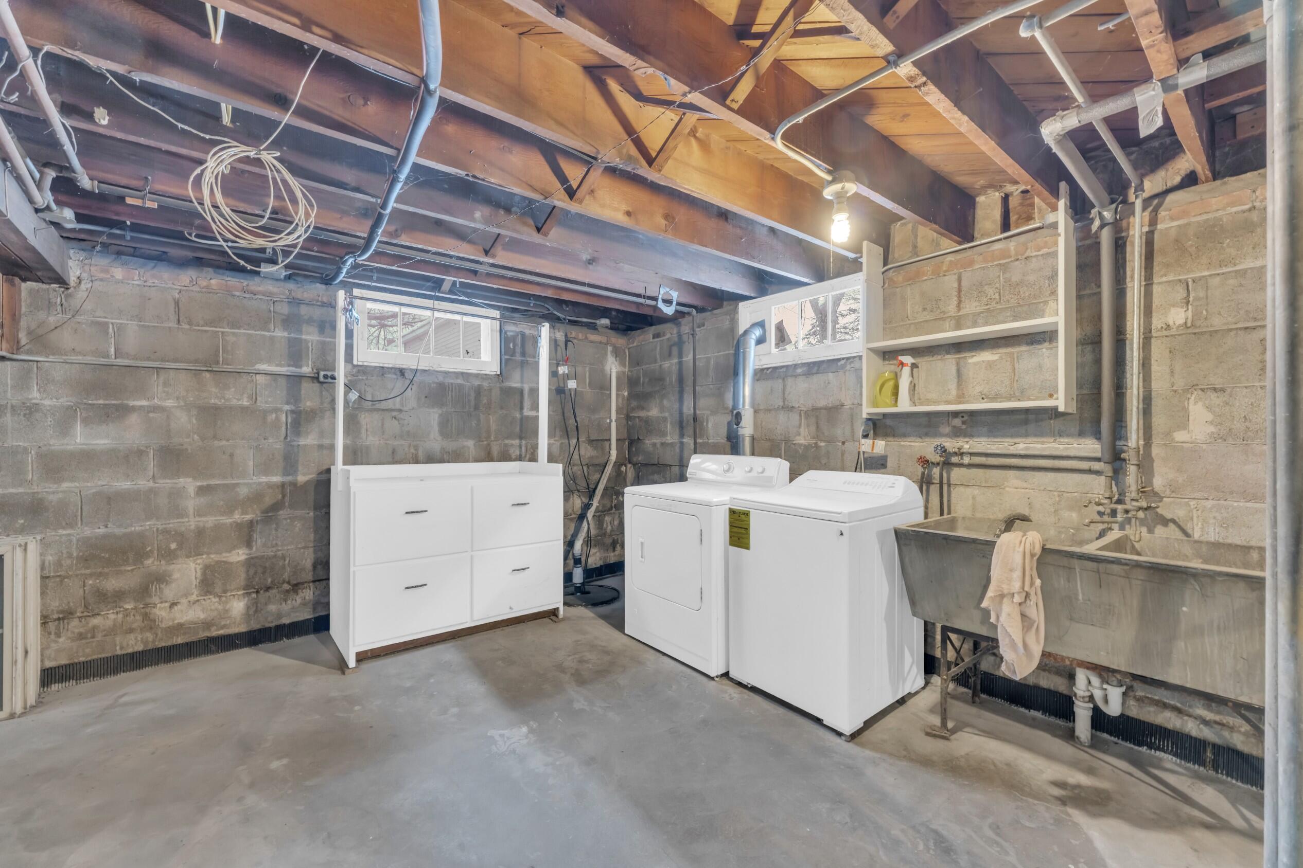 909 Augusta Street Racine, WI 53402 - Photo 35 of 56 Photo 35