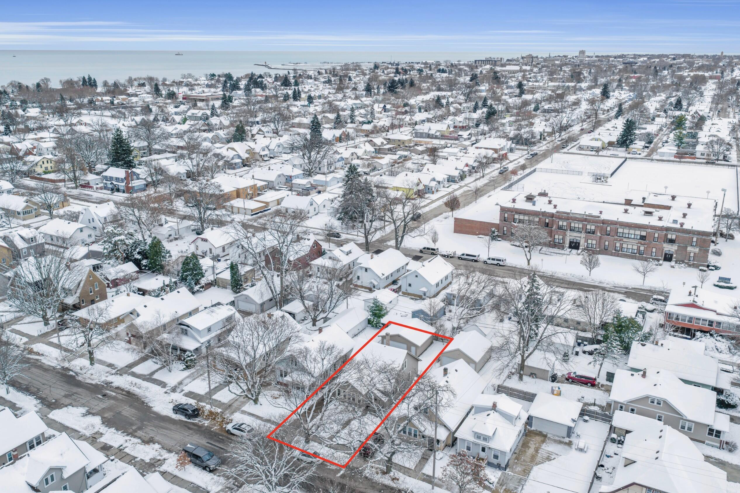 909 Augusta Street Racine, WI 53402 - Photo 43 of 56 Photo 43