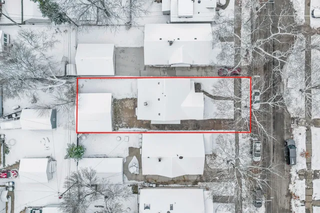 $274,900 | 909 Augusta Street, Racine, WI 53402