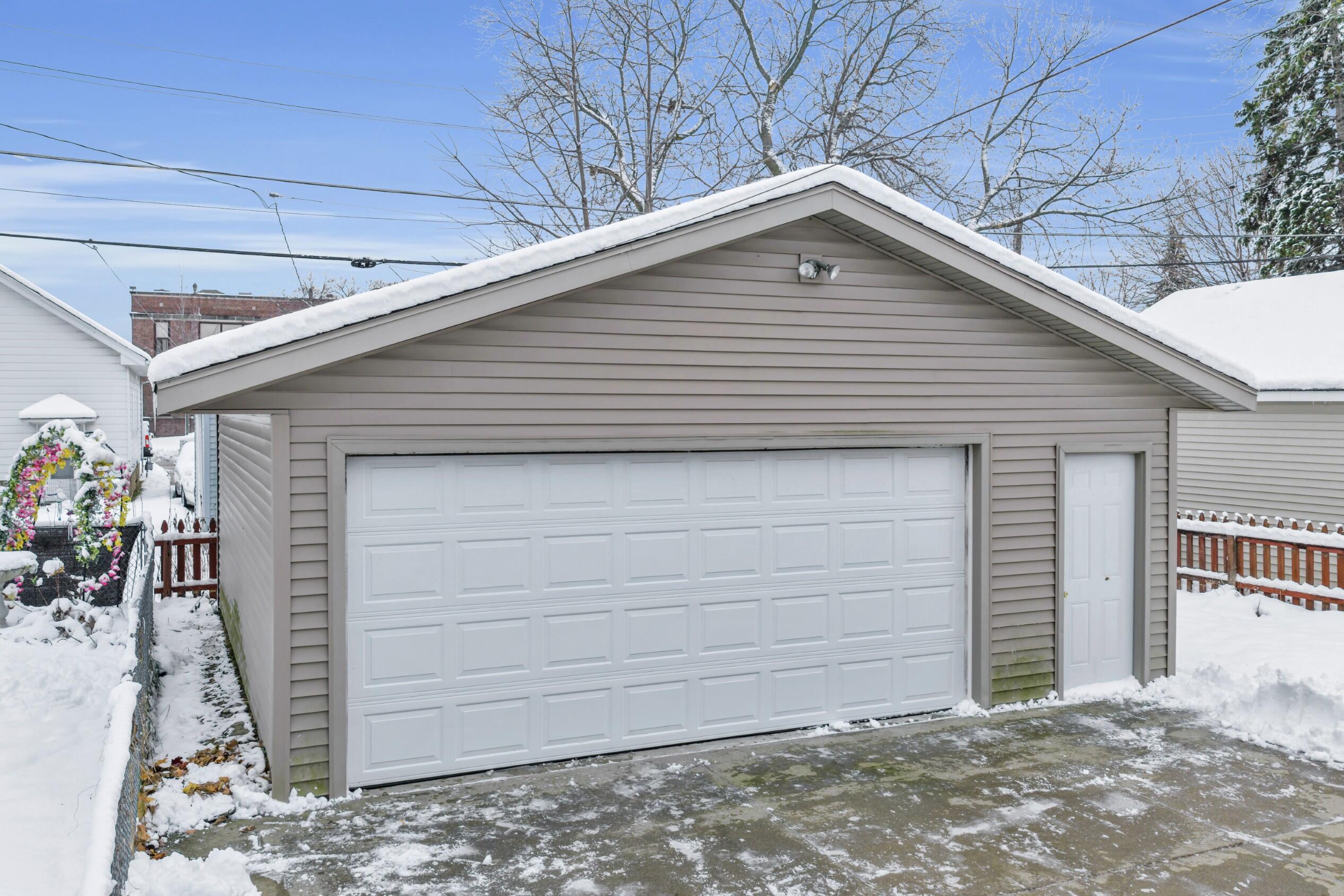 909 Augusta Street Racine, WI 53402 - Photo 54 of 56 Photo 54