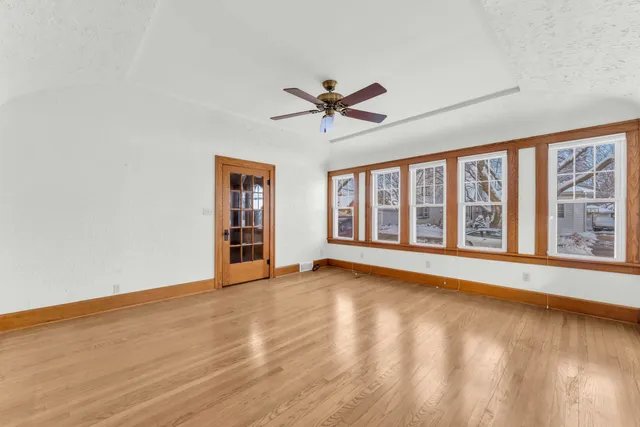 $274,900 | 909 Augusta Street, Racine, WI 53402