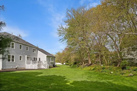$1,349,000 | 11 Rose Farm Lane, Woburn, MA 01801