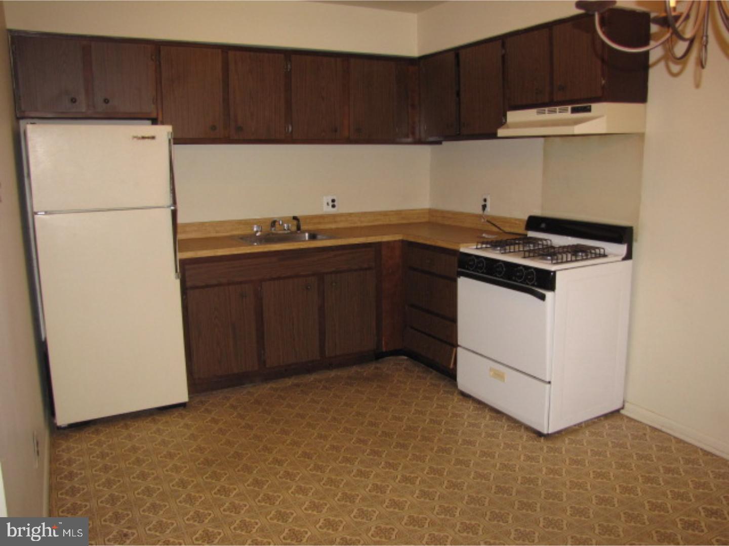 166 Eaves Mill Road Medford, NJ 08055 - Photo 11 of 25 Kitchen