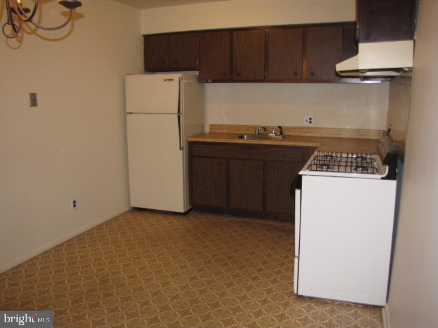 166 Eaves Mill Road Medford, NJ 08055 - Photo 12 of 25 Kitchen