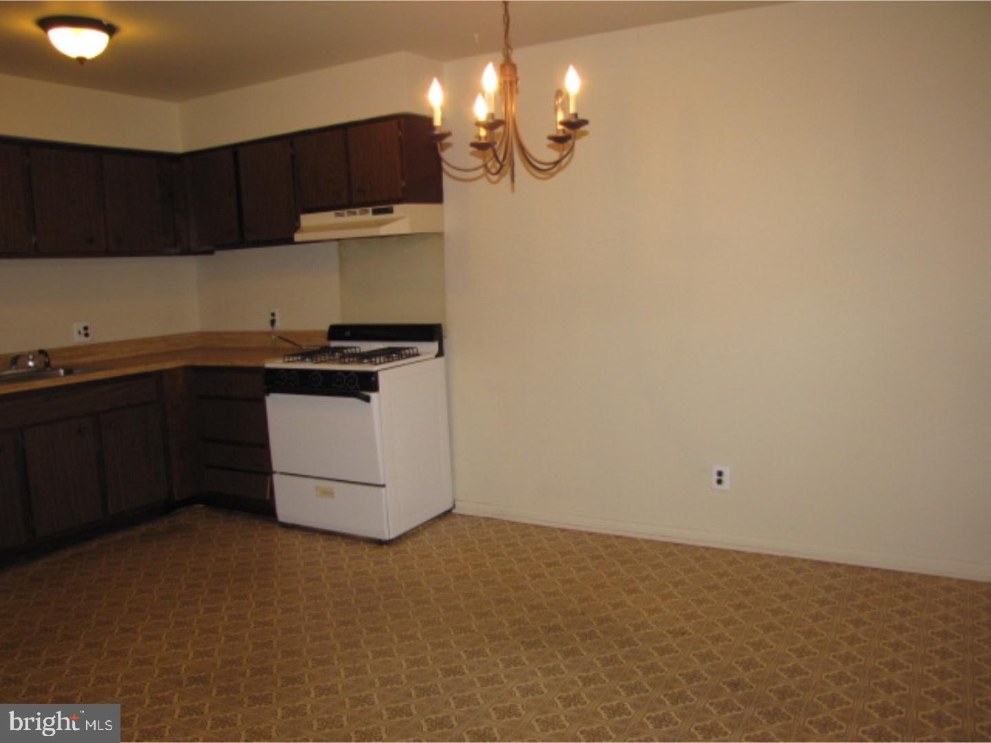 166 Eaves Mill Road Medford, NJ 08055 - Photo 13 of 25 Kitchen