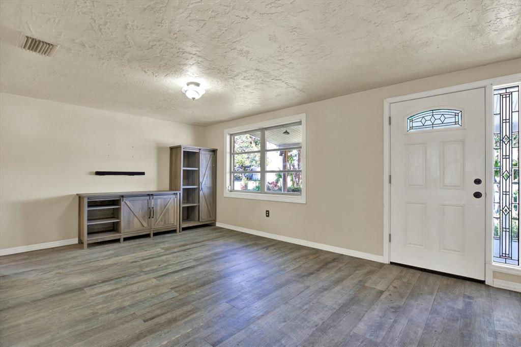 4515 Blanche Street New Port Richey, FL 34652 - Photo 6 of 37 Gallery Image 6