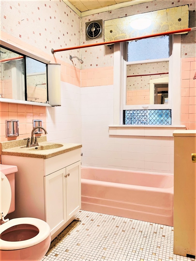 221 East Marquette Road, Unit 1E Chicago, IL 60637 - Photo 11 of 15