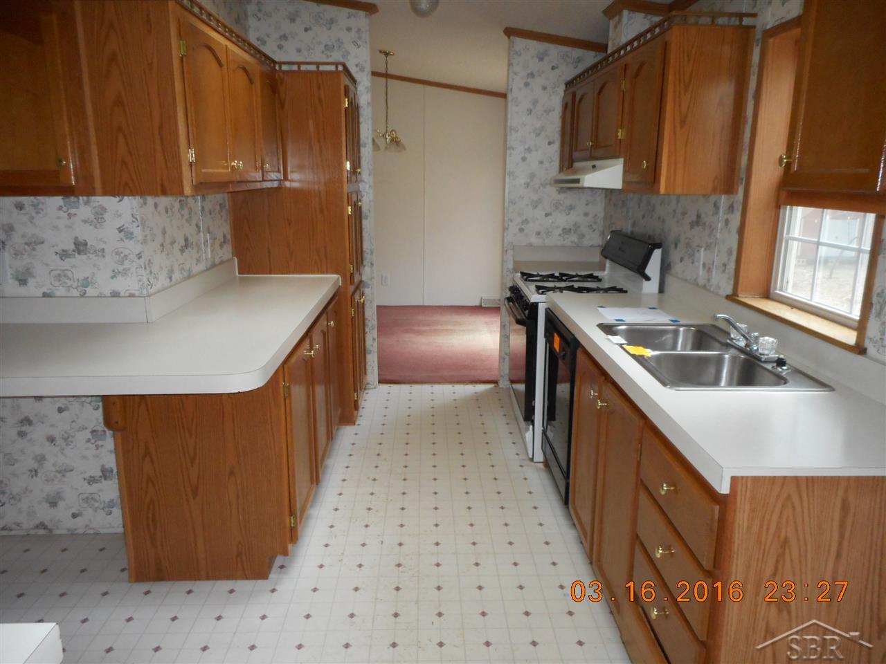 6715 South Vassar Road Vassar, MI 48768 - Photo 5 of 11 Gallery Image 5