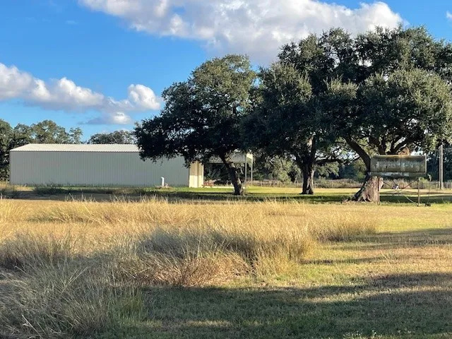 $345,000 | 1409 County Road 124, Wharton, TX 77488
