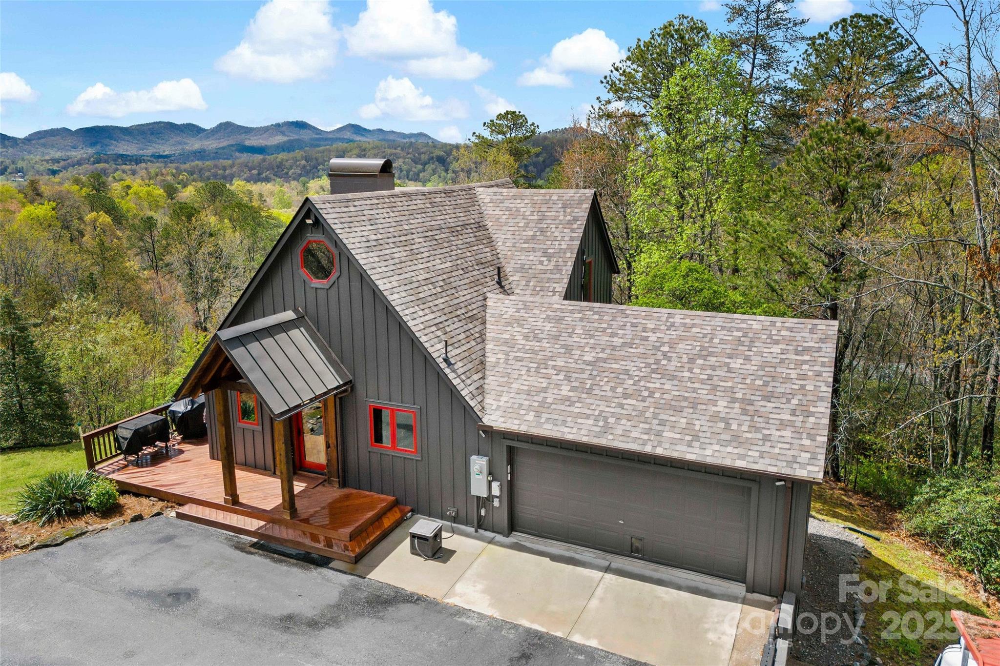 692 Hidden Acres Drive Marion, NC 28752 - Photo 5 of 48