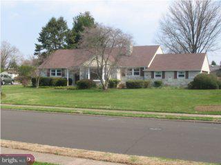 477 Leonard Road Huntingdon Valley, PA 19006 - Photo 5 of 5 Gallery Image 5