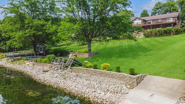 $899,000 | 27-54 Ridgeview Drive, Lake Carroll, IL 61046