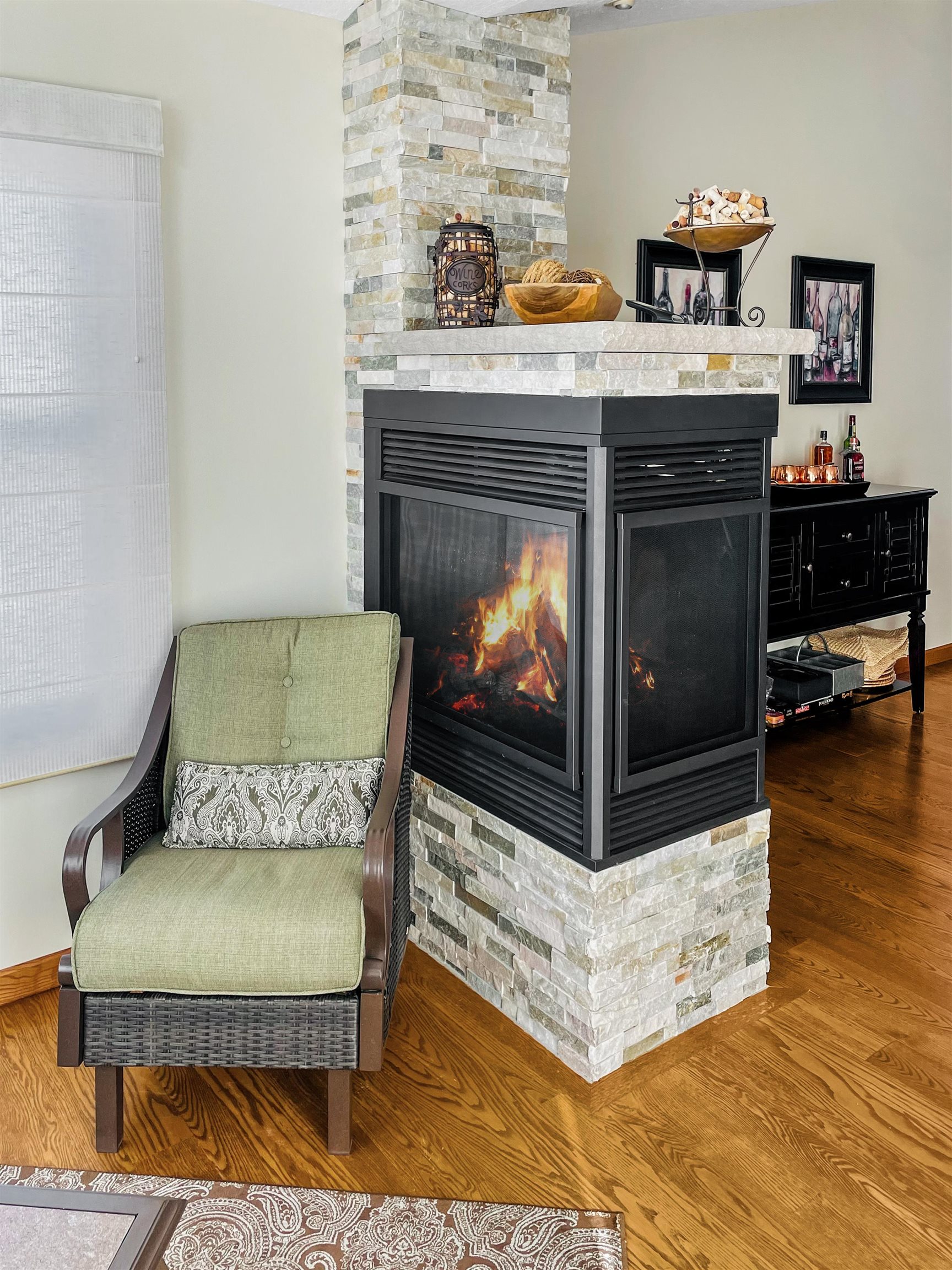 27-54 Ridgeview Drive Lake Carroll, IL 61046 - Photo 9 of 58 a living room with a rug and a fireplace