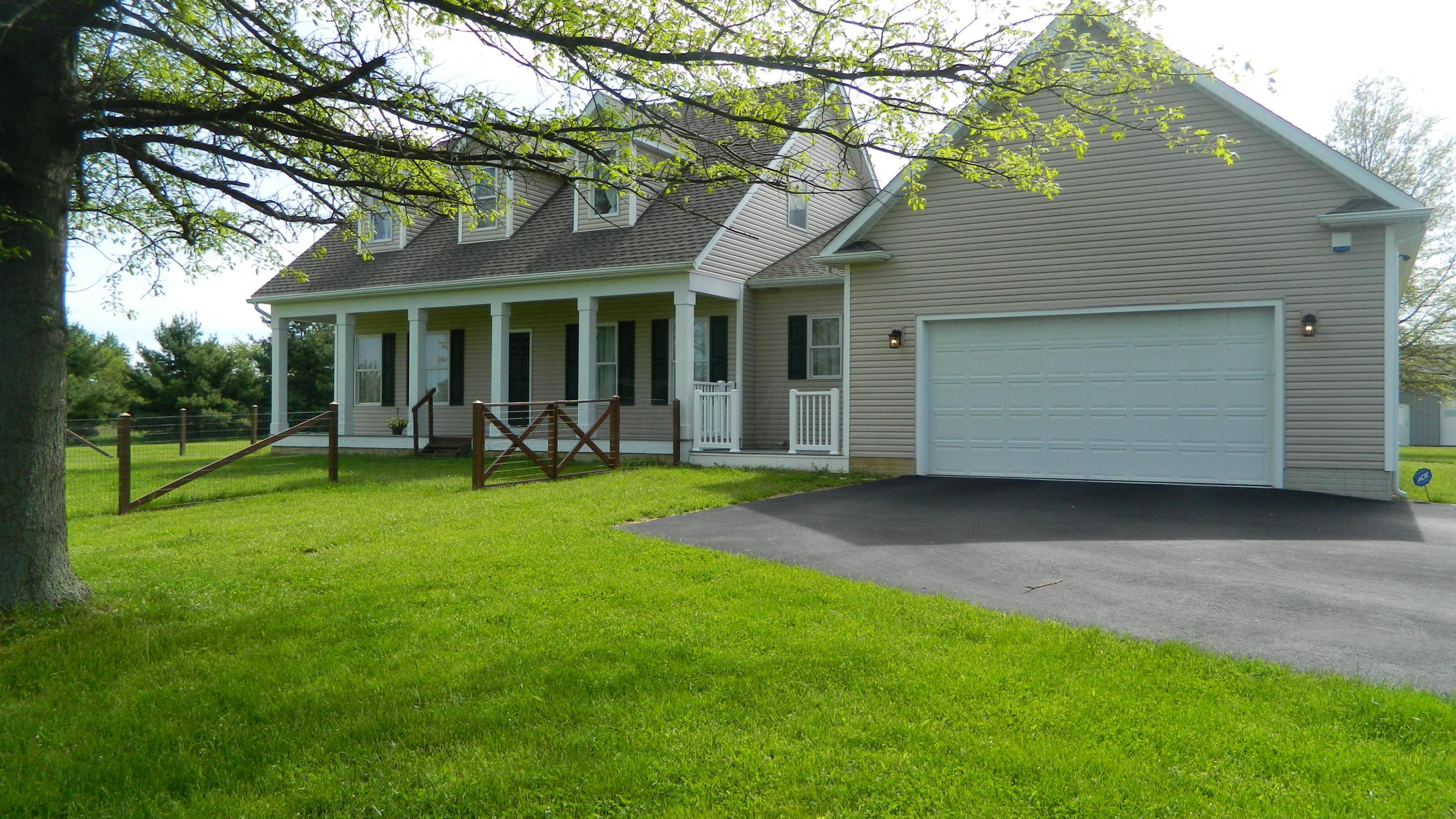 12147 Commercial Point Road Ashville, OH 43103 - Photo 1 of 32 Gallery Image 1