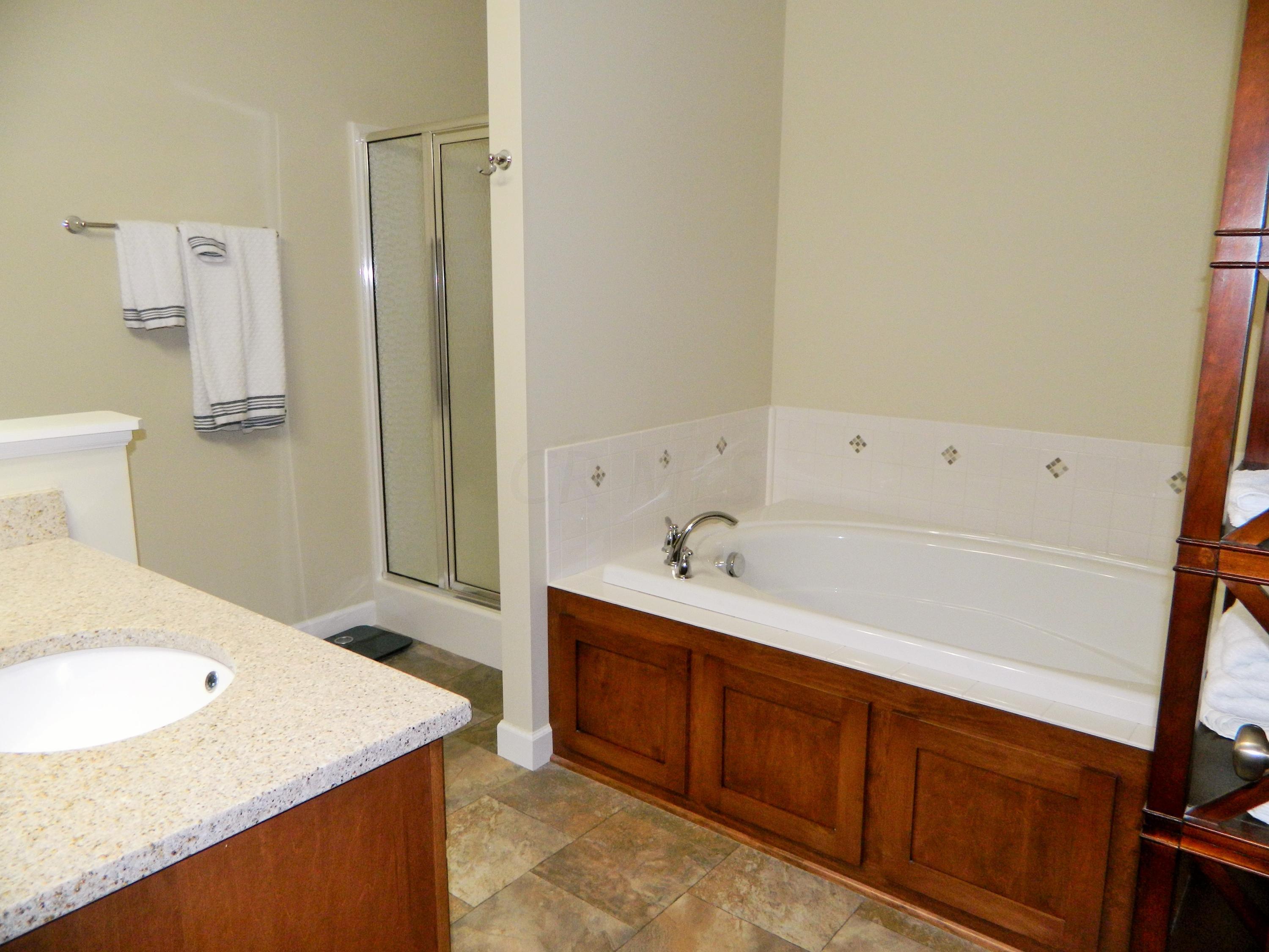 12147 Commercial Point Road Ashville, OH 43103 - Photo 27 of 32 Gallery Image 27