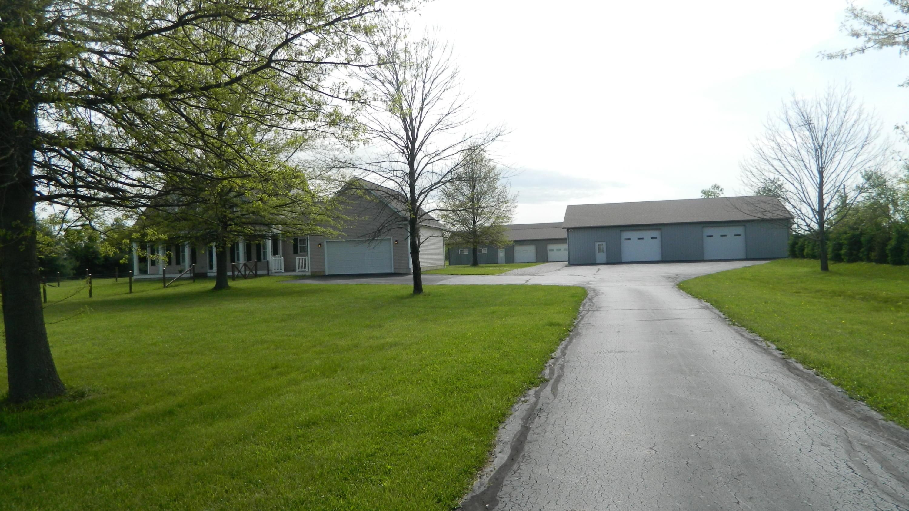 12147 Commercial Point Road Ashville, OH 43103 - Photo 3 of 32 Gallery Image 3
