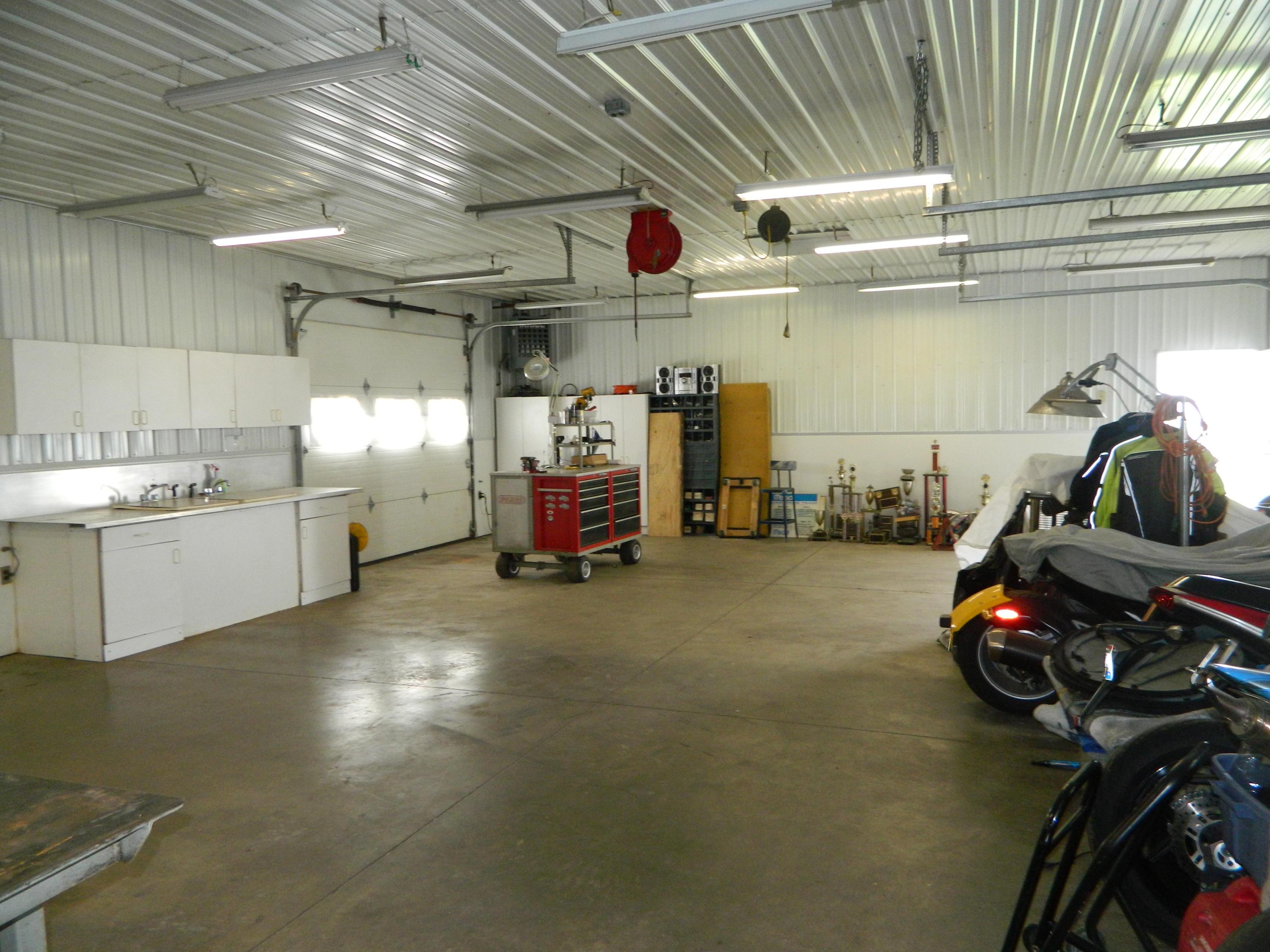 12147 Commercial Point Road Ashville, OH 43103 - Photo 10 of 32 Gallery Image 10
