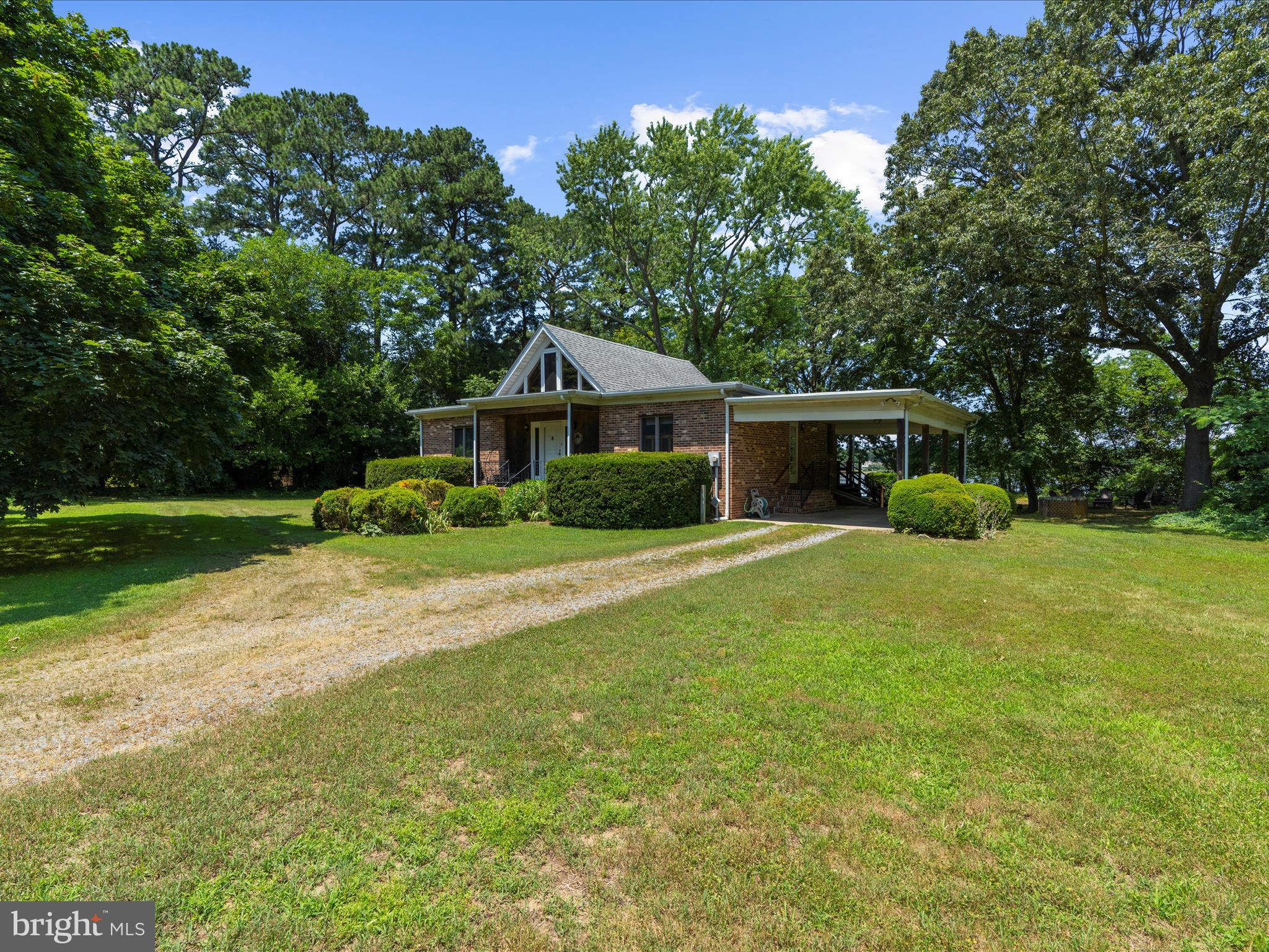 209 Rivershore Road Chestertown, MD 21620 - Photo 8 of 61 Large front yard w/ circular driveway