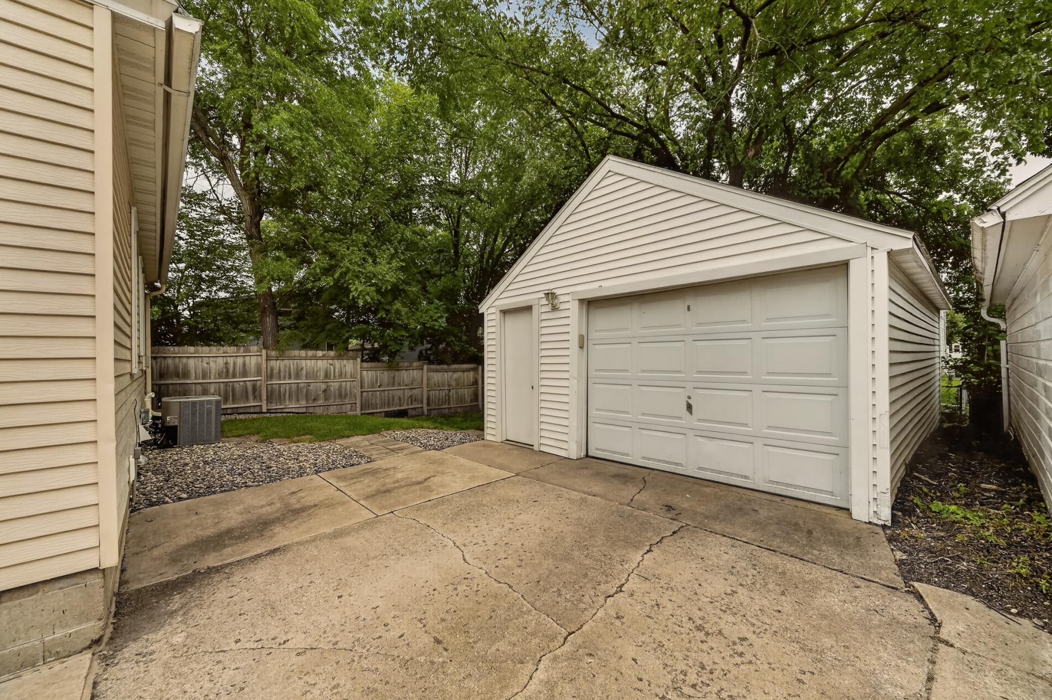 228 10 1/4 Street Southeast Rochester, MN 55904 - Photo 27 of 28