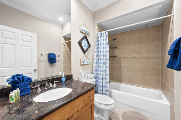 $345,000 | 7000 Seawall Boulevard, Unit 811, Galveston, TX 77551