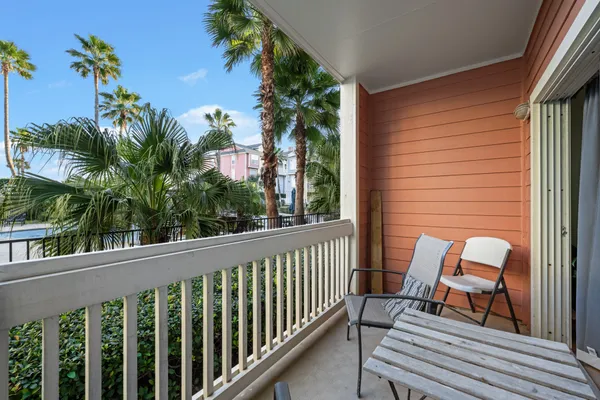 $345,000 | 7000 Seawall Boulevard, Unit 811, Galveston, TX 77551