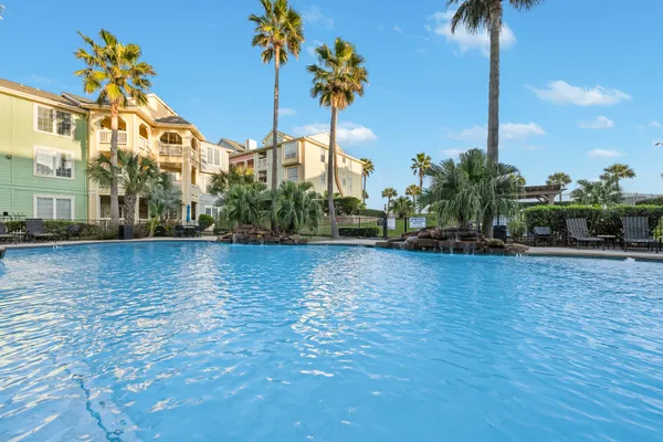 $345,000 | 7000 Seawall Boulevard, Unit 811, Galveston, TX 77551