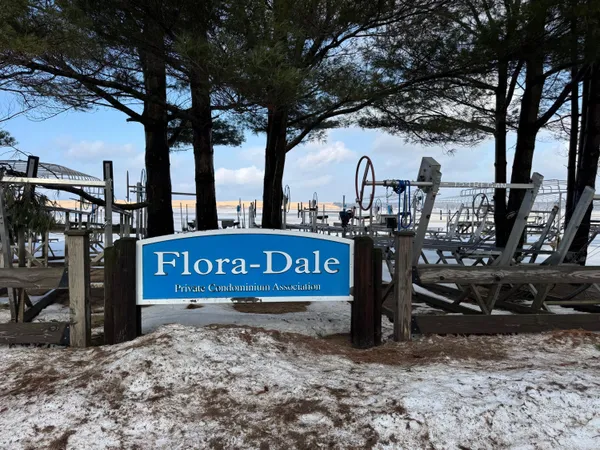 $649,900 | 447 Northern Lights Road, Mears, MI 49436