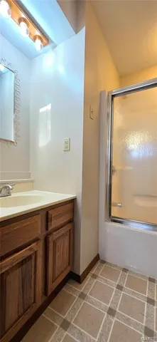 $229,900 | 152 South Lake Drive, Leslie, MO 63056