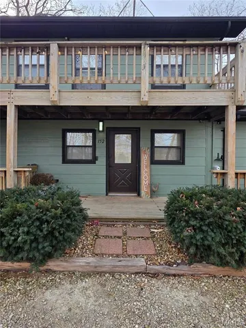 $229,900 | 152 South Lake Drive, Leslie, MO 63056