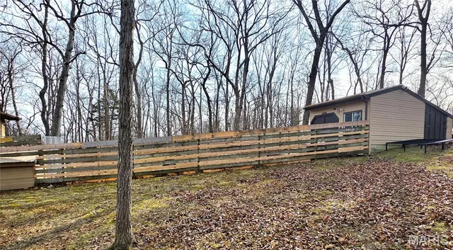 $229,900 | 152 South Lake Drive, Leslie, MO 63056