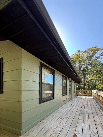 $229,900 | 152 South Lake Drive, Leslie, MO 63056