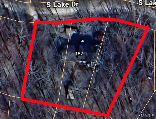 $229,900 | 152 South Lake Drive, Leslie, MO 63056