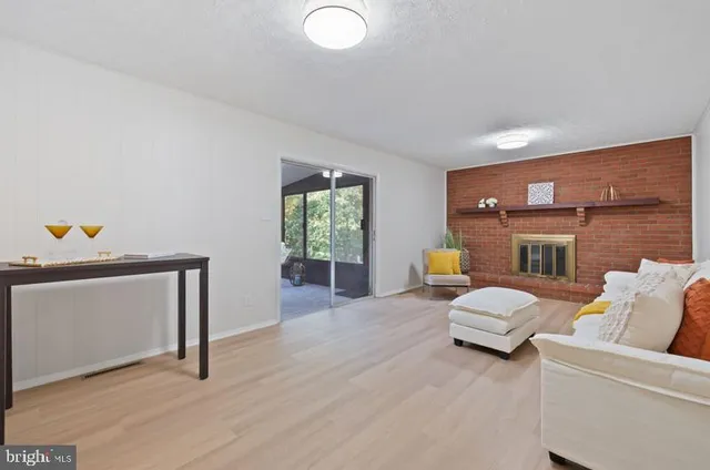 $579,900 | 513 Holly Road, Fort Washington, MD 20744