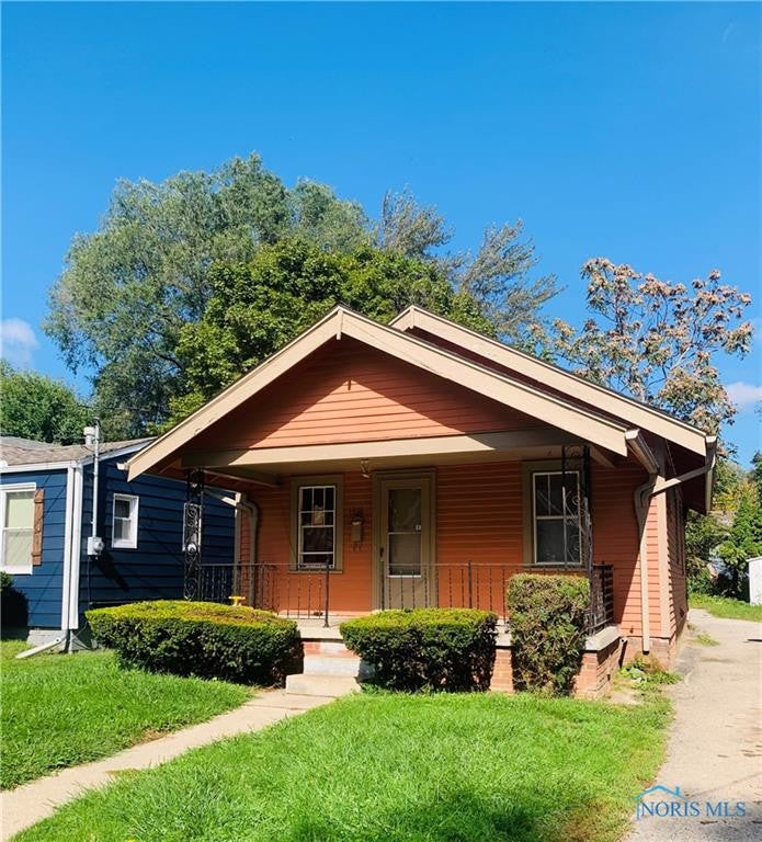 1916 Loxley Road Toledo, OH 43613 - Photo 1 of 9 Gallery Image 1