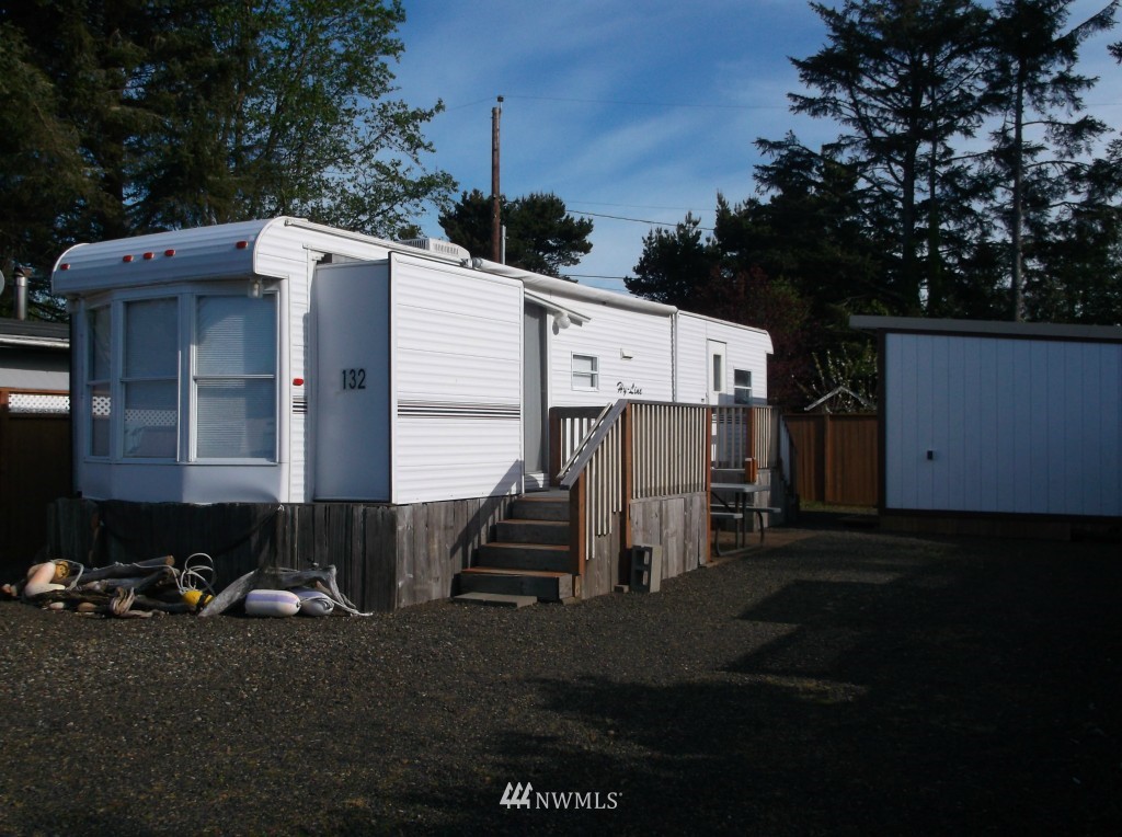 132 Victoria Loop Northeast Ocean Shores, WA 98569 - Photo 2 of 13