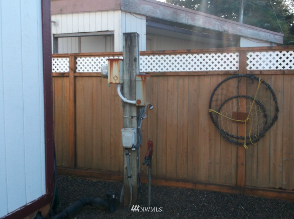 132 Victoria Loop Northeast Ocean Shores, WA 98569 - Photo 4 of 13